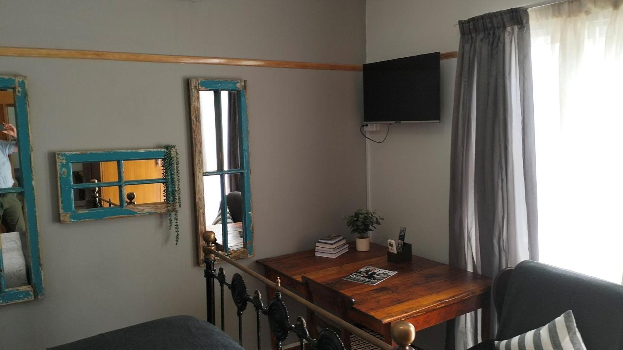 Anri Guesthouse Bloemfontein Bagian luar foto