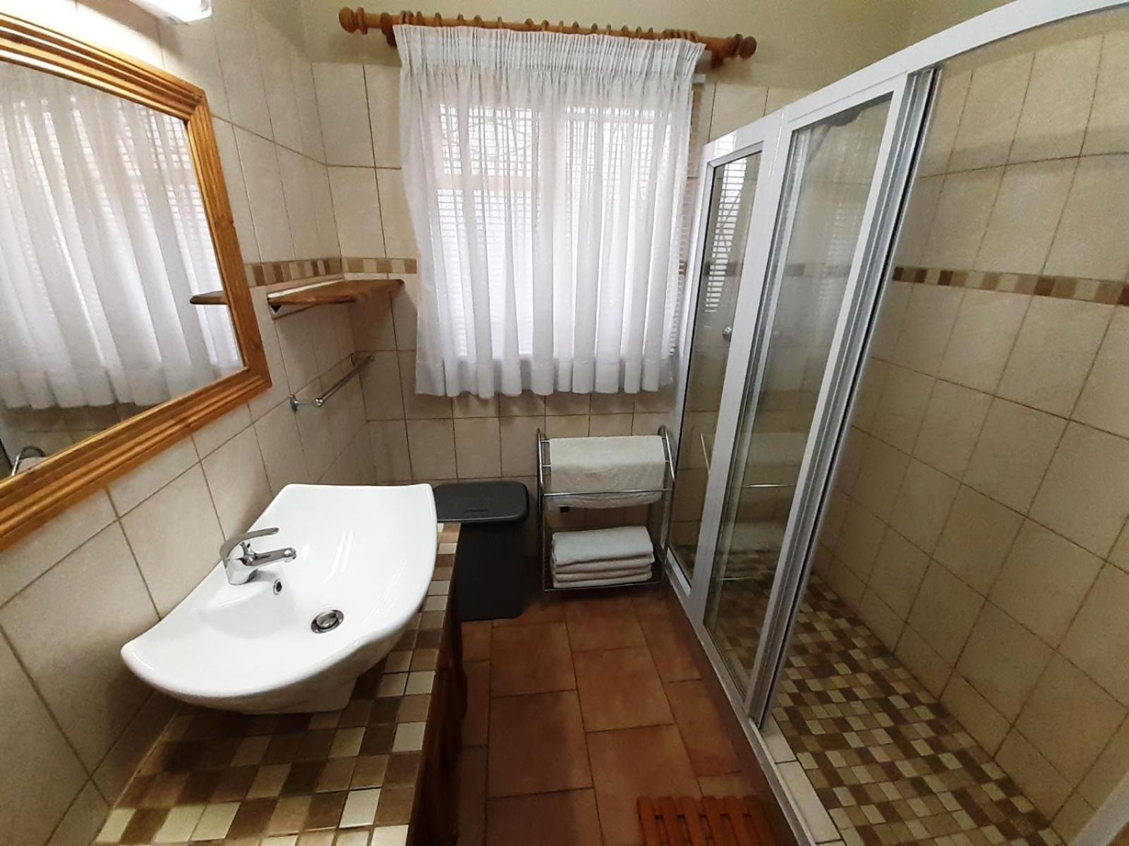 Anri Guesthouse Bloemfontein Bagian luar foto