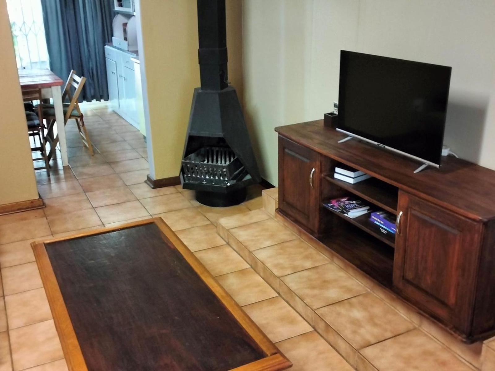 Anri Guesthouse Bloemfontein Bagian luar foto