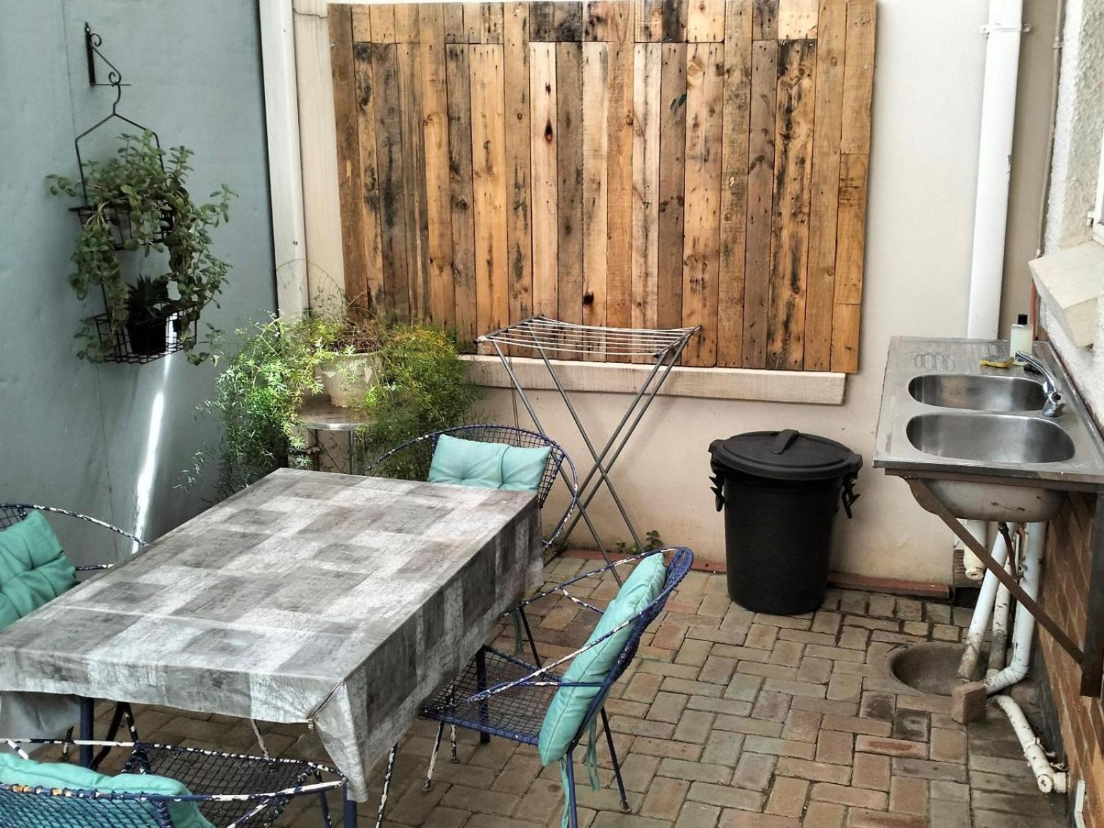 Anri Guesthouse Bloemfontein Bagian luar foto